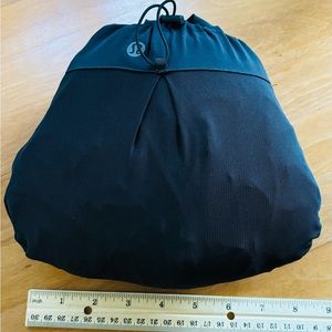 Lululemon packable black jacket size 10